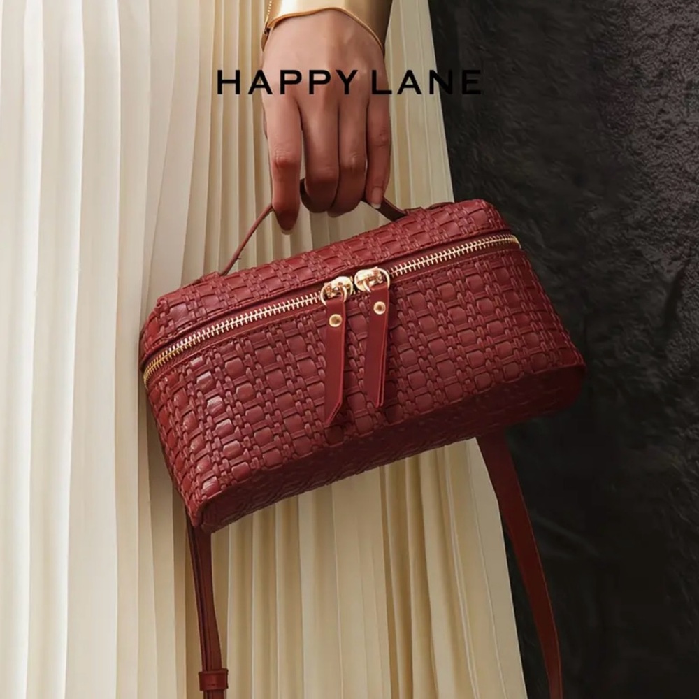 Happy Lane Burgundy Woven Box Bag Top Handle Crossbody NIP - Picture 2 of 13
